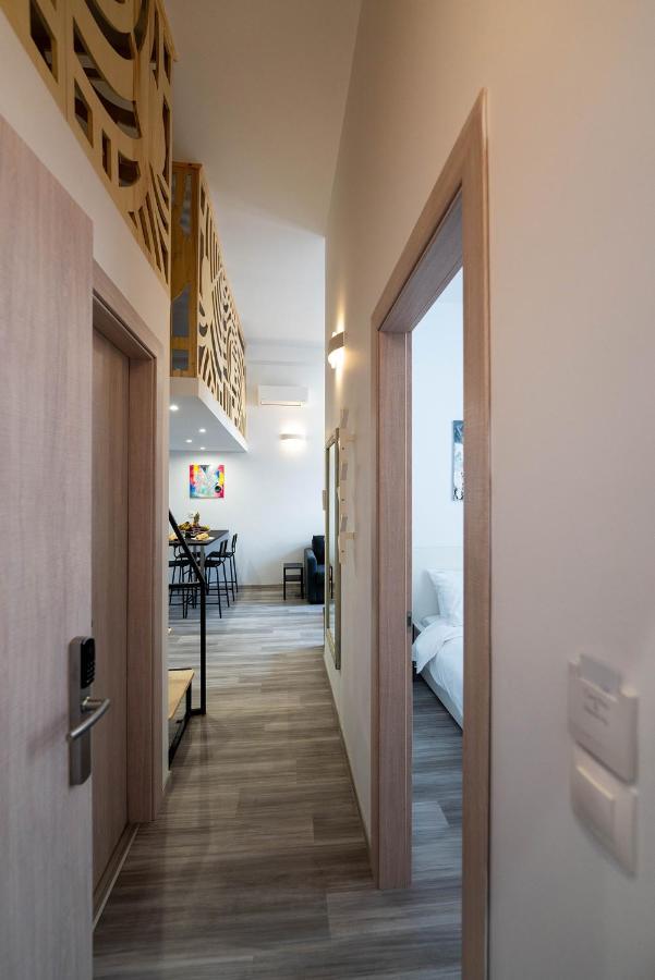 Central Suites Aegina 1 Esterno foto
